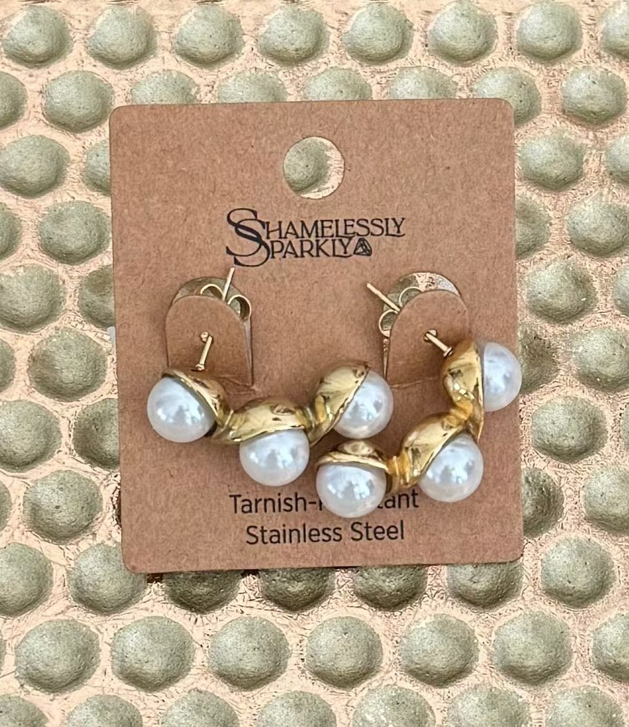The Ivy & Pearl Stud Earrings